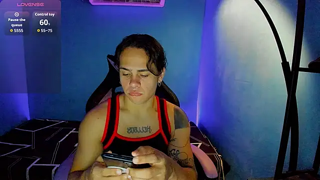 Snapshot of Maximiliano_scoott__ chatting on September 27, 5:44 pm Maximiliano scoott   online show from September 27, 5:44 pm