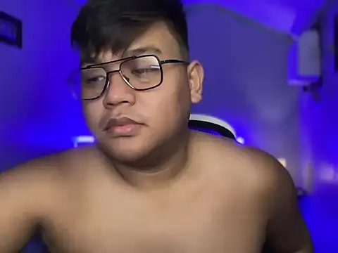 red libraxxx online show from February 6, 3:53 pm