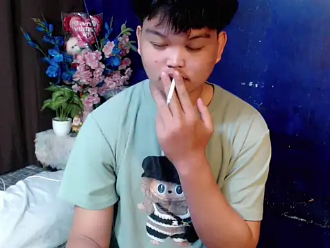 Reynelcock online show from March 22, 7:08 pm