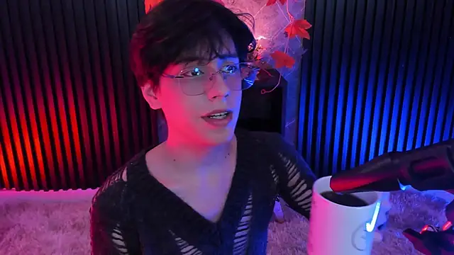 luixdust  online show from September 30, 4:51 am