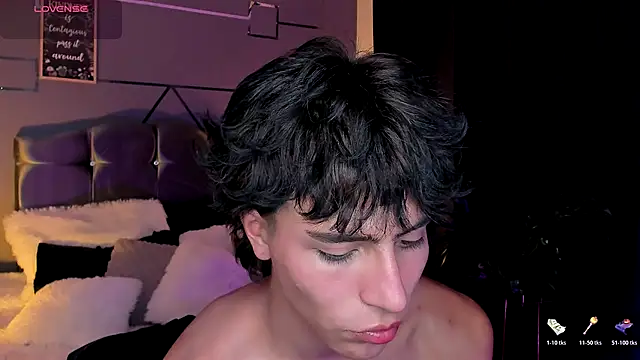 Christopher 77 online show from November 27, 3:43 am