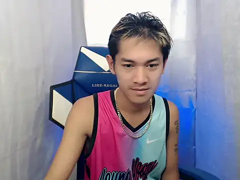 riks tyler online show from February 10, 12:15 am