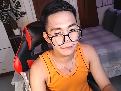 drinkmycumx online show from December 14, 6:15 pm