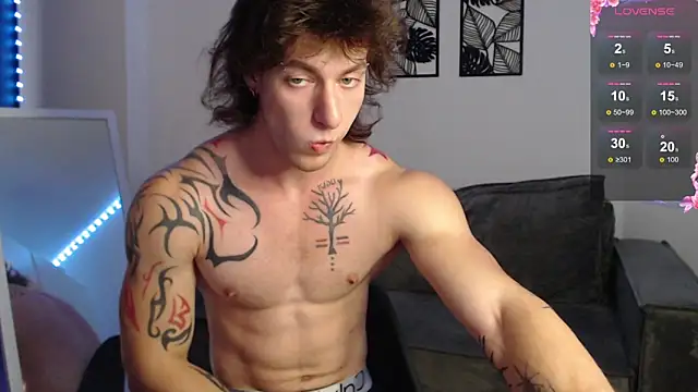 Snapshot of Brendan__Piks chatting on September 18, 10:28 am Brendan Piks online show from September 18, 10:28 am