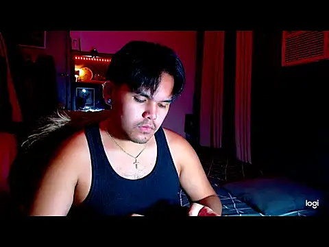 Snapshot of holy_diorxx chatting on October 29, 3:37 pm holy diorxx online show from October 29, 3:37 pm