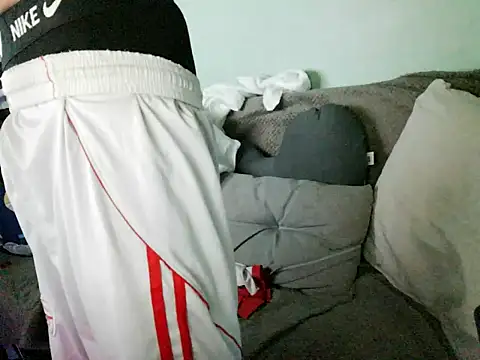 boyhigh1997 online show from October 8, 5:50 pm