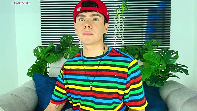 CamiiGuzmanX online show from March 2, 9:44 pm