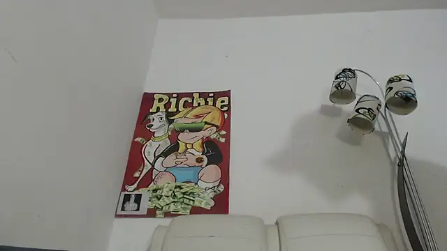 Thomasjons  online show from December 17, 3:36 am