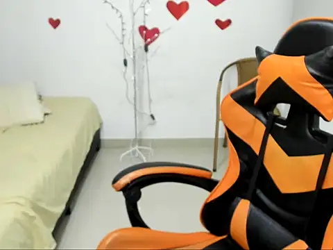 ashlan king online show from March 1, 4:12 am