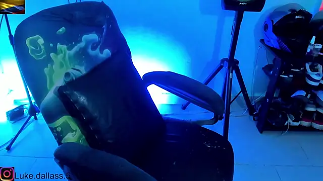 zeus 7777 online show from January 18, 11:01 am