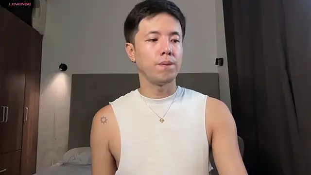 Addictiveboi online show from May 29, 3:49 am