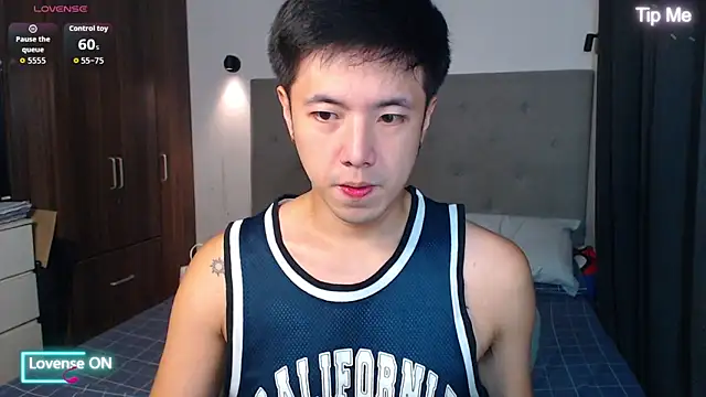 Addictiveboi online show from January 7, 3:55 am