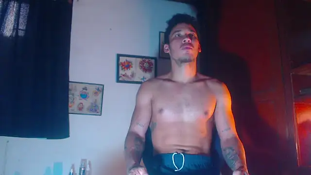 RuiMaddoox online show from October 7, 12:09 pm