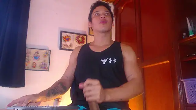 RuiMaddoox online show from October 12, 2:22 pm