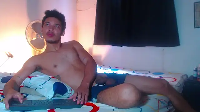 RuiMaddoox online show from October 10, 12:32 pm