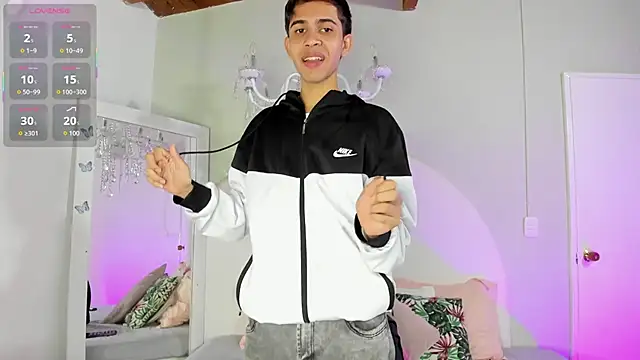 JoshuaSanzz online show from October 14, 3:46 am