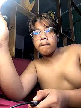 Snapshot of tuanaiman02 chatting on September 28, 2:31 am tuanaiman02 online show from September 28, 2:31 am