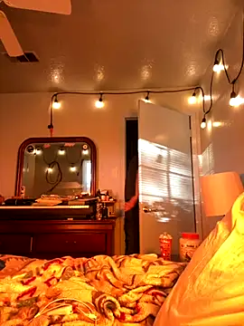 thejohnryancollection online show from November 2, 10:58 pm