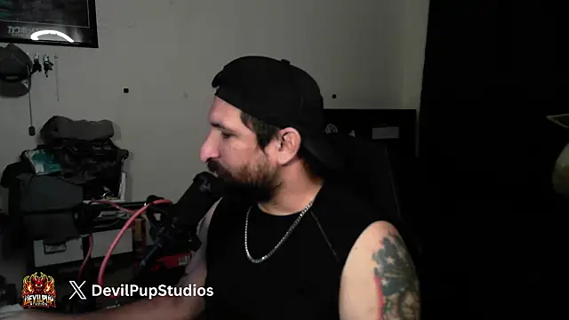 DevilPup75  online show from August 3, 9:04 am