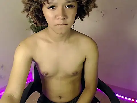 9INCHESHARDCOCK online show from March 4, 1:40 pm