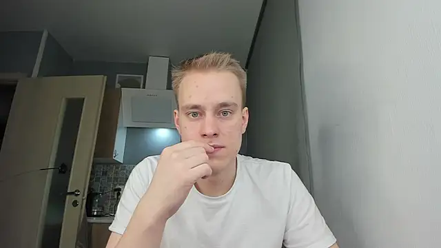 Kevin Young Cat online show from December 21, 1:19 pm