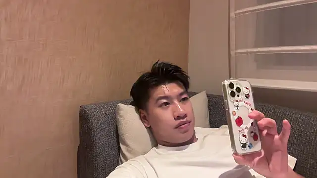 Snapshot of heywilliam chatting on October 15, 1:41 pm heywilliam online show from October 15, 1:41 pm