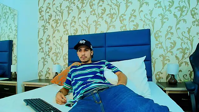 Marcus Jeron online show from November 10, 7:19 pm