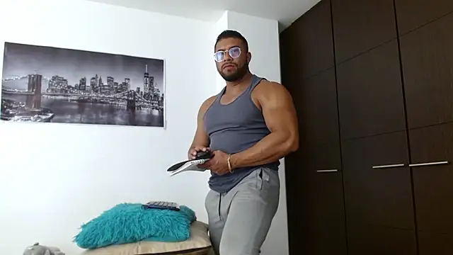 AntonyDAngelo25 online show from September 13, 6:31 pm