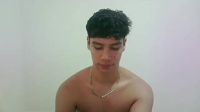Snapshot of zeus_181 chatting on September 10, 10:30 pm zeus 181 online show from September 10, 10:30 pm