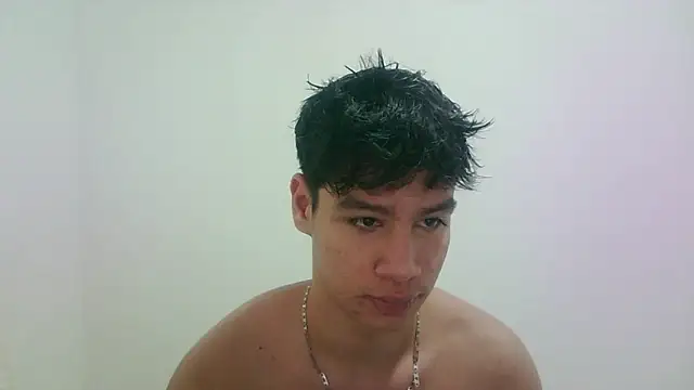 Snapshot of zeus_181 chatting on September 14, 10:34 pm zeus 181 online show from September 14, 10:34 pm