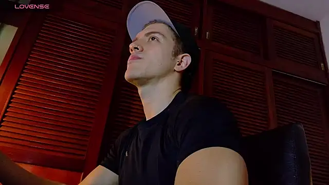 ALANNFERRER online show from September 17, 10:27 am