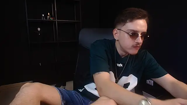 FelixStarkk online show from June 8, 5:08 am