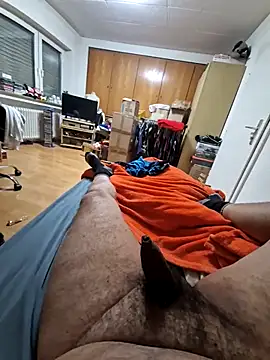 Badeanzug online show from December 1, 9:18 pm