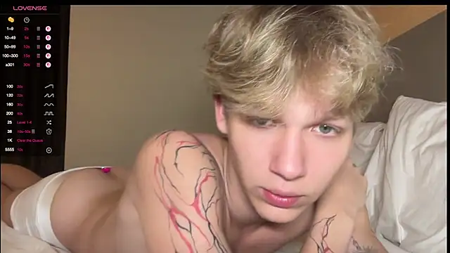 walter cute online show from April 16, 4:51 pm