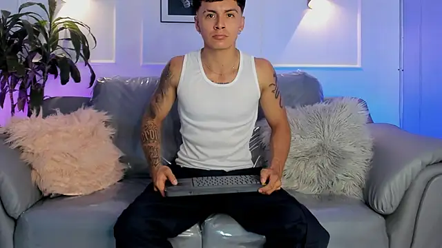 Leo santoro online show from March 9, 2:11 pm