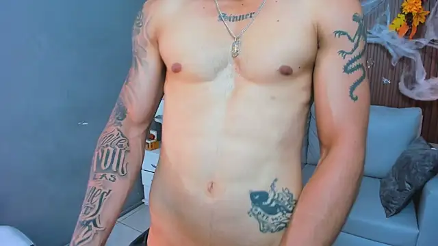 Leo santoro online show from October 25, 4:09 pm