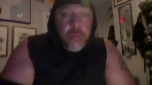 TheGreenEyedBear online show from August 9, 8:53 am