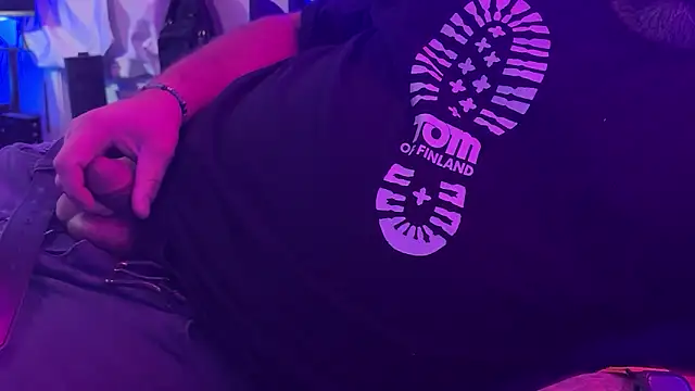 TheGreenEyedBear online show from January 24, 5:21 am