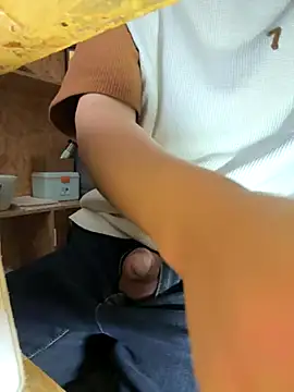 sonwmelt1 online show from October 3, 6:51 am