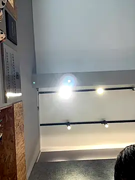 sonwmelt1 online show from September 21, 6:35 am