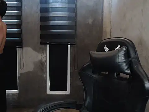 RowyCam online show from November 10, 4:17 am