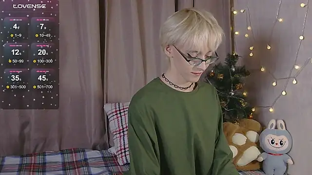 NextVibe  online show from January 18, 5:04 pm