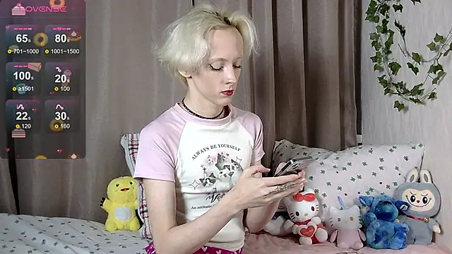 Snapshot of NextVibe_ chatting on October 2, 7:51 pm NextVibe online show from October 2, 7:51 pm