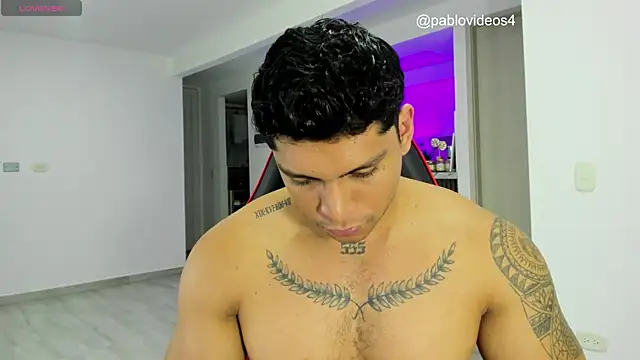 Nicolasmontoya16 online show from October 19, 5:01 am