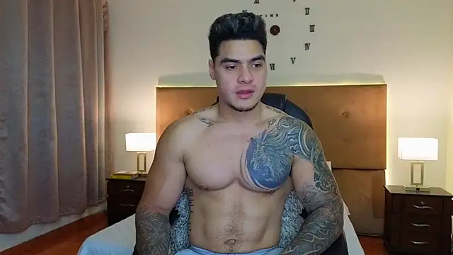 Steven Velez online show from March 22, 11:54 pm