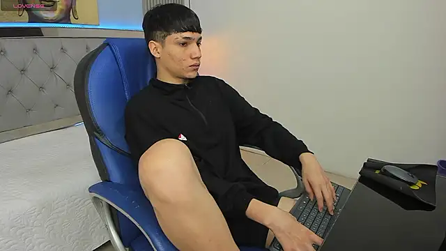 SamBlack  online show from March 10, 1:06 pm