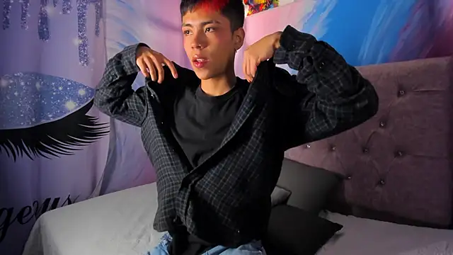 MaxiWildd online show from October 4, 1:05 pm