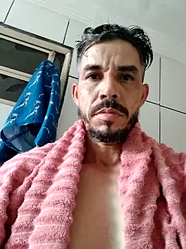 QfabO123 online show from December 3, 7:31 pm