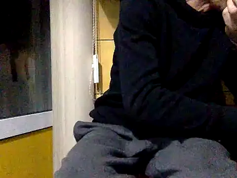 adiluci1 online show from October 5, 5:17 pm