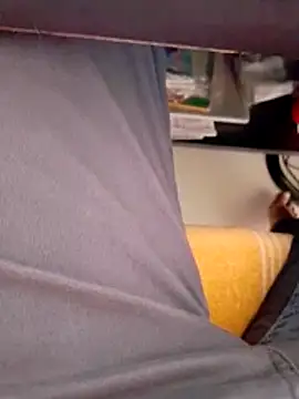 hackyourpussyxh online show from April 26, 9:39 am